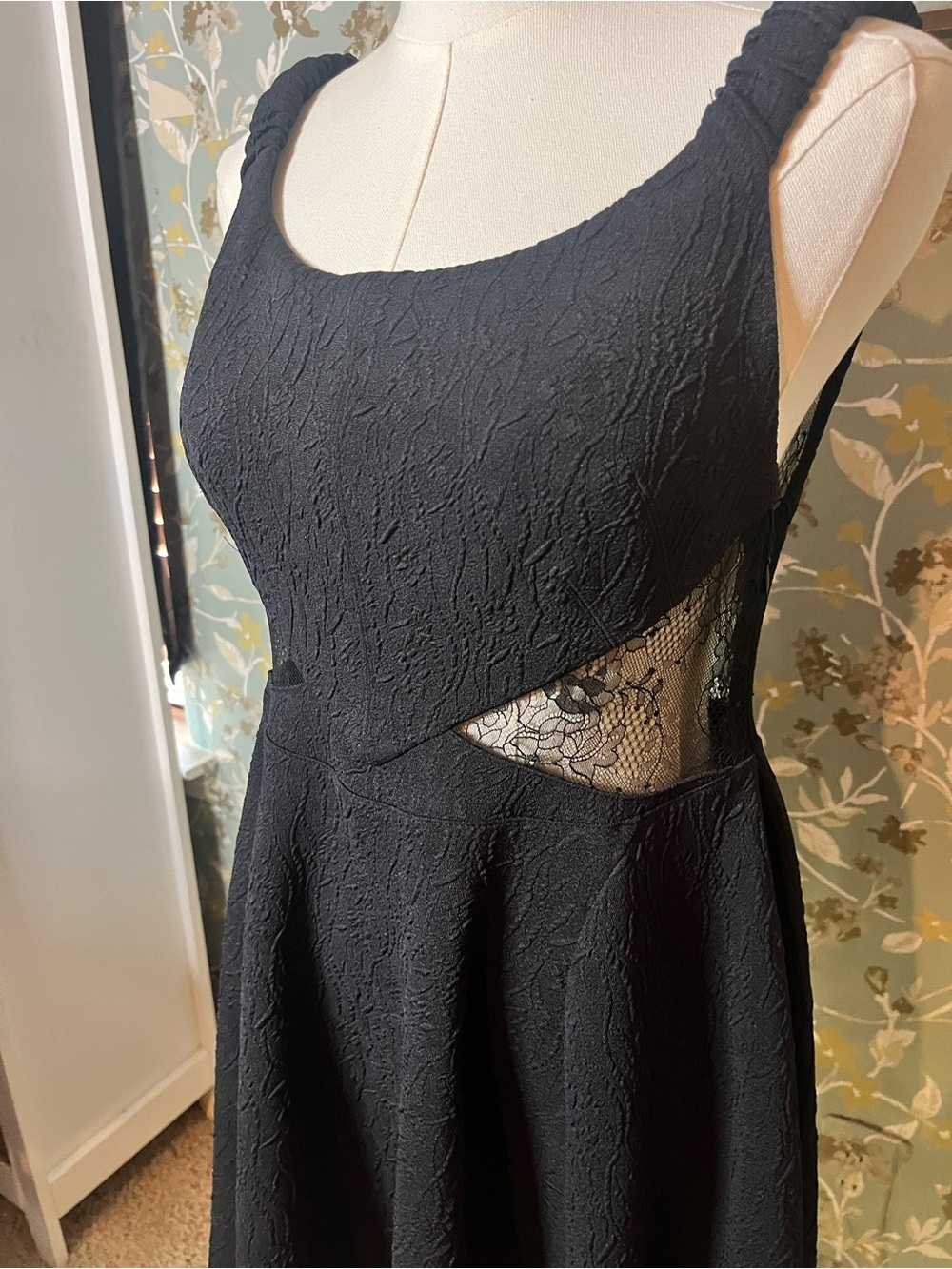 Free People Black Lace Insert Dress Size Medium - Picture 2 of 11